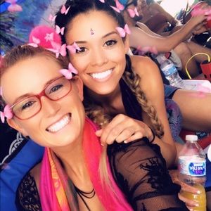 Meet your Posher, Deanna